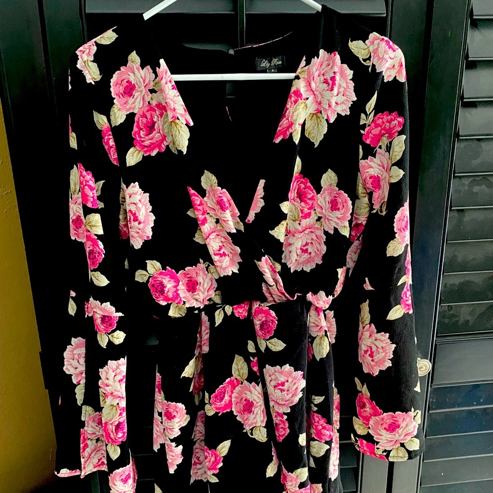 Very cute long sleeve top romper!